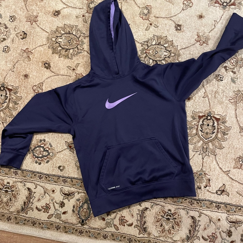 Girls L Nike sweatshirt